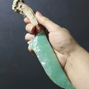 Hand-Knapped Green Opal Hunting Dagger – Artisan Stone Blade with Natural Texture
