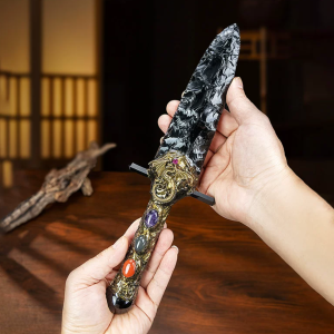 Hand-Knapped Obsidian Dagger – Artisan Decorative Stone Knife with Natural Texture